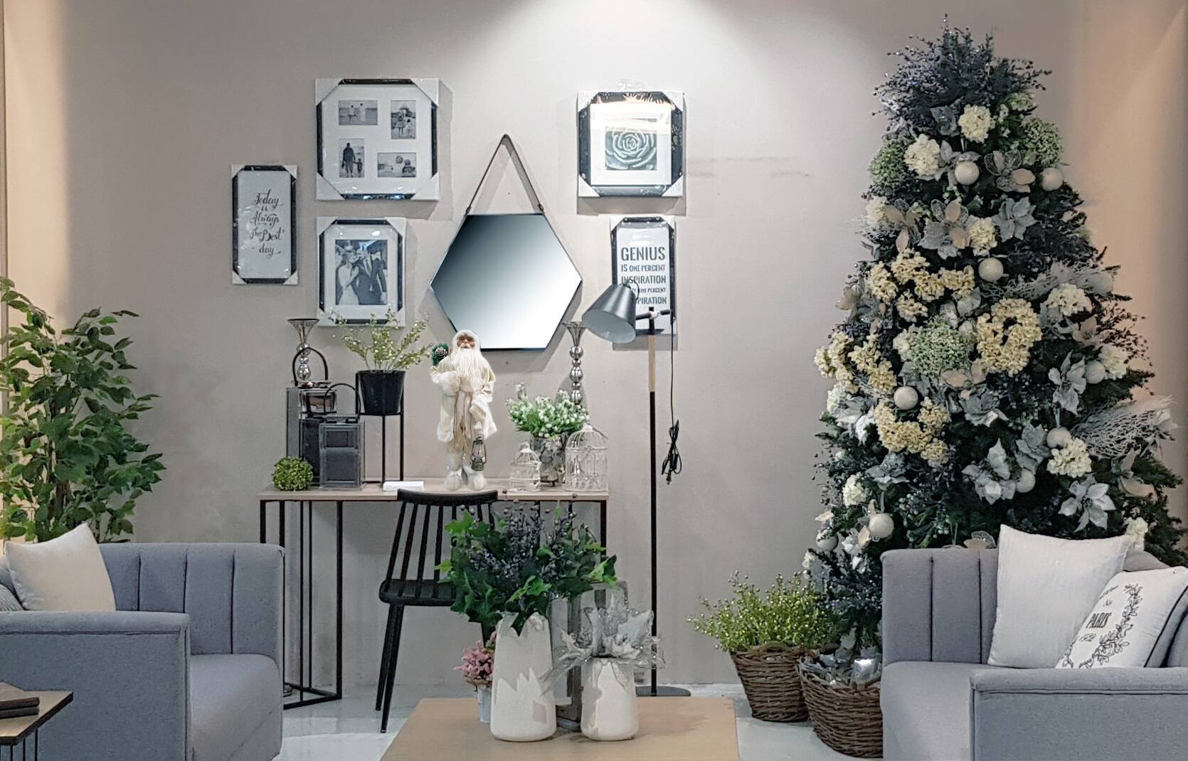 Reference a white Christmas with a palette of white, gray, silver and black décor. Reference a white Christmas with a palette of white, gray, silver and black décor.